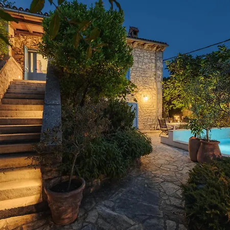 Schoene Steinvilla Annette Mit Pool Und Sauna Holiday home *
