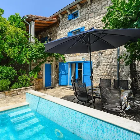 Holiday home Schoene Steinvilla Annette Mit Pool Und Sauna