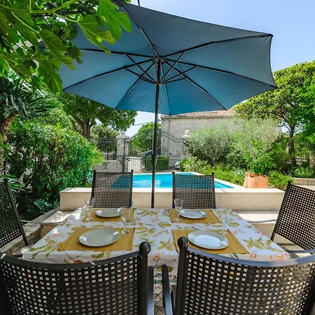 Schoene Steinvilla Annette Mit Pool Und Sauna Holiday home *