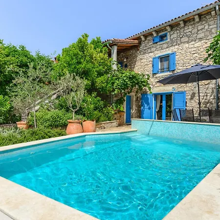 Schoene Steinvilla Annette Mit Pool Und Sauna *